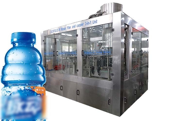 Китай Автоматическая небольшая пластиковая машина завалки бутылки Карбонатед безалкогольный напиток/оборудование напитка заполняя поставщик